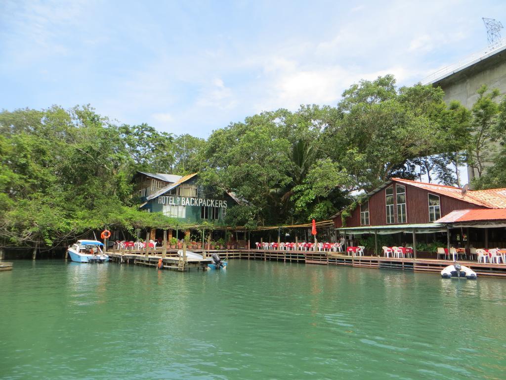 Hotel Y Restaurante Backpackers Rio Dulce Town Dış mekan fotoğraf